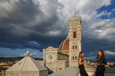 Aperitif with the best view in Florence (wine tasting)